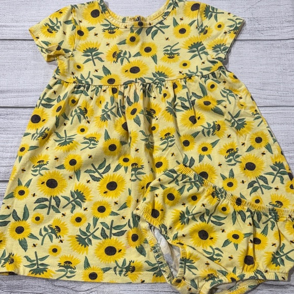 wonder nation Other - Wonder Nation Baby Girls Yellow Sunflower Dress Set